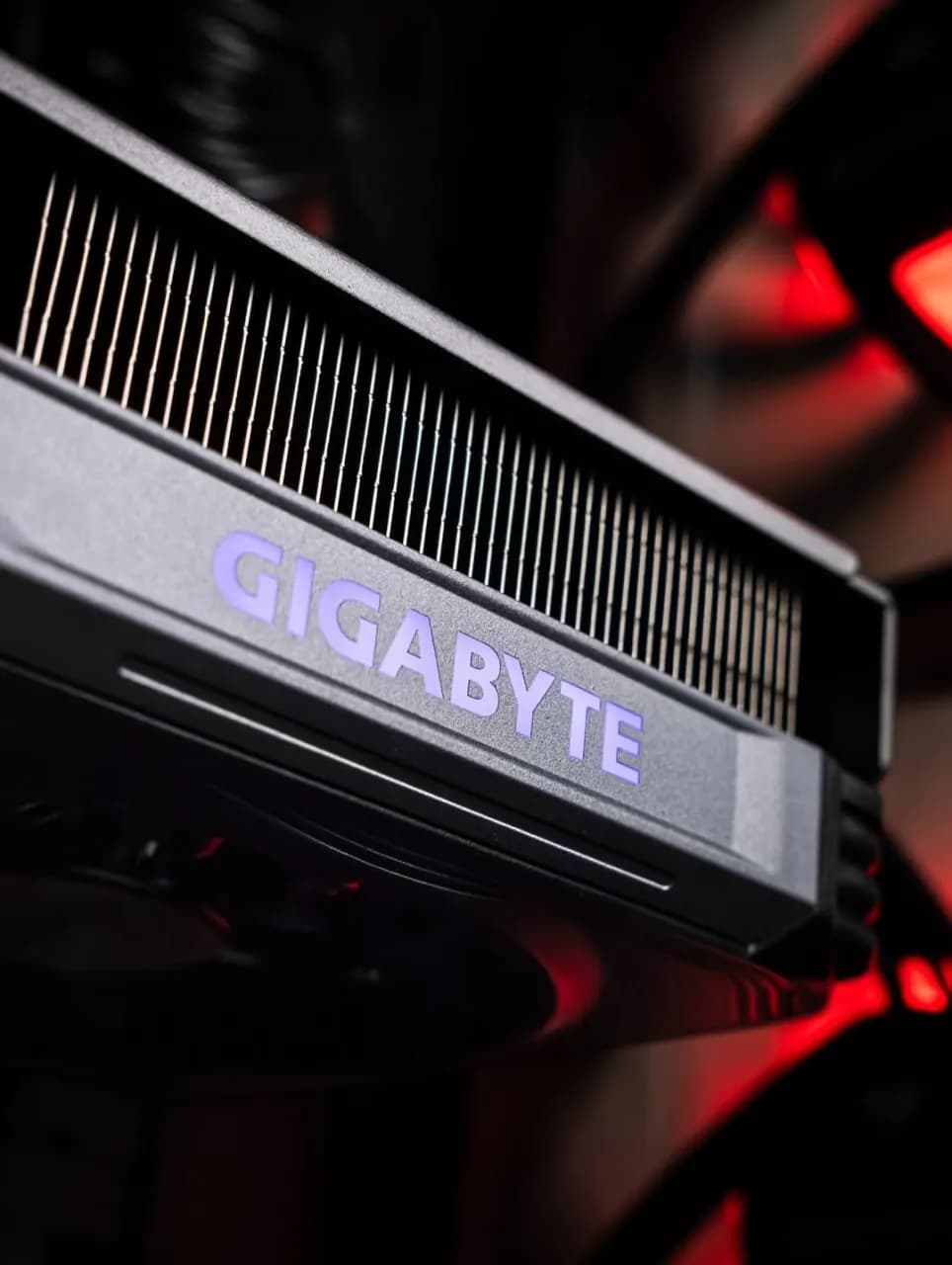 Ryzen 5 7500F · Gigabyte RTX 5060 thumbnail 4
