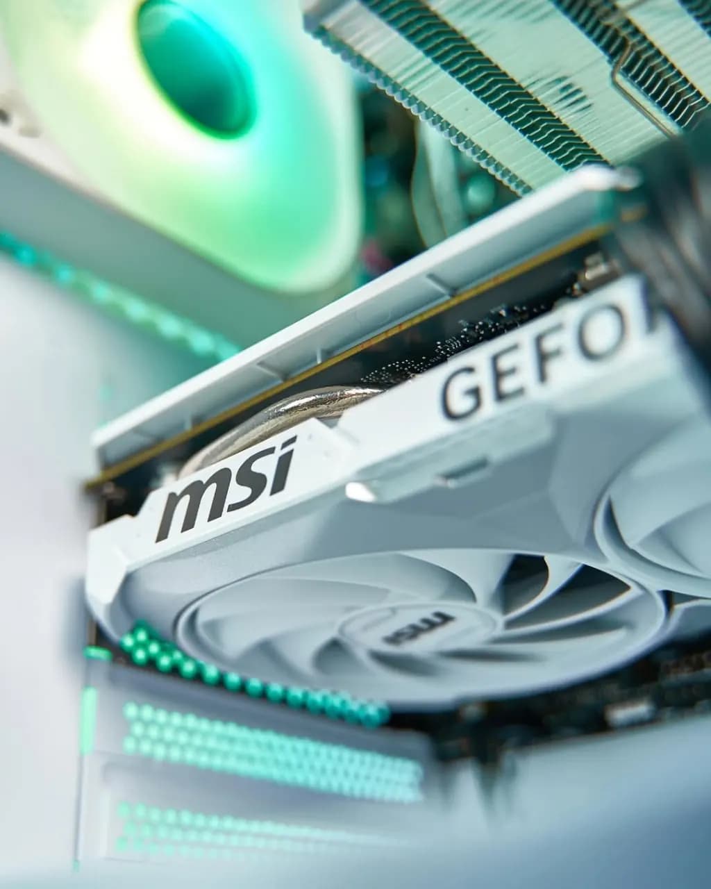 Ryzen 5 7500F · MSI RTX 4060 Ti White thumbnail 3