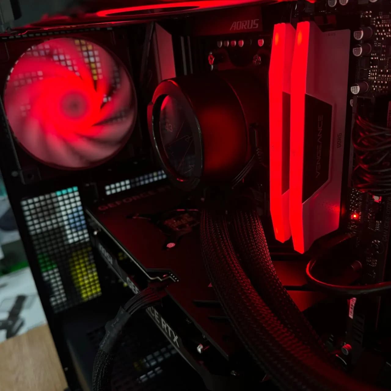 Ryzen 9 7900X · MSI RTX 4070 Super thumbnail 3