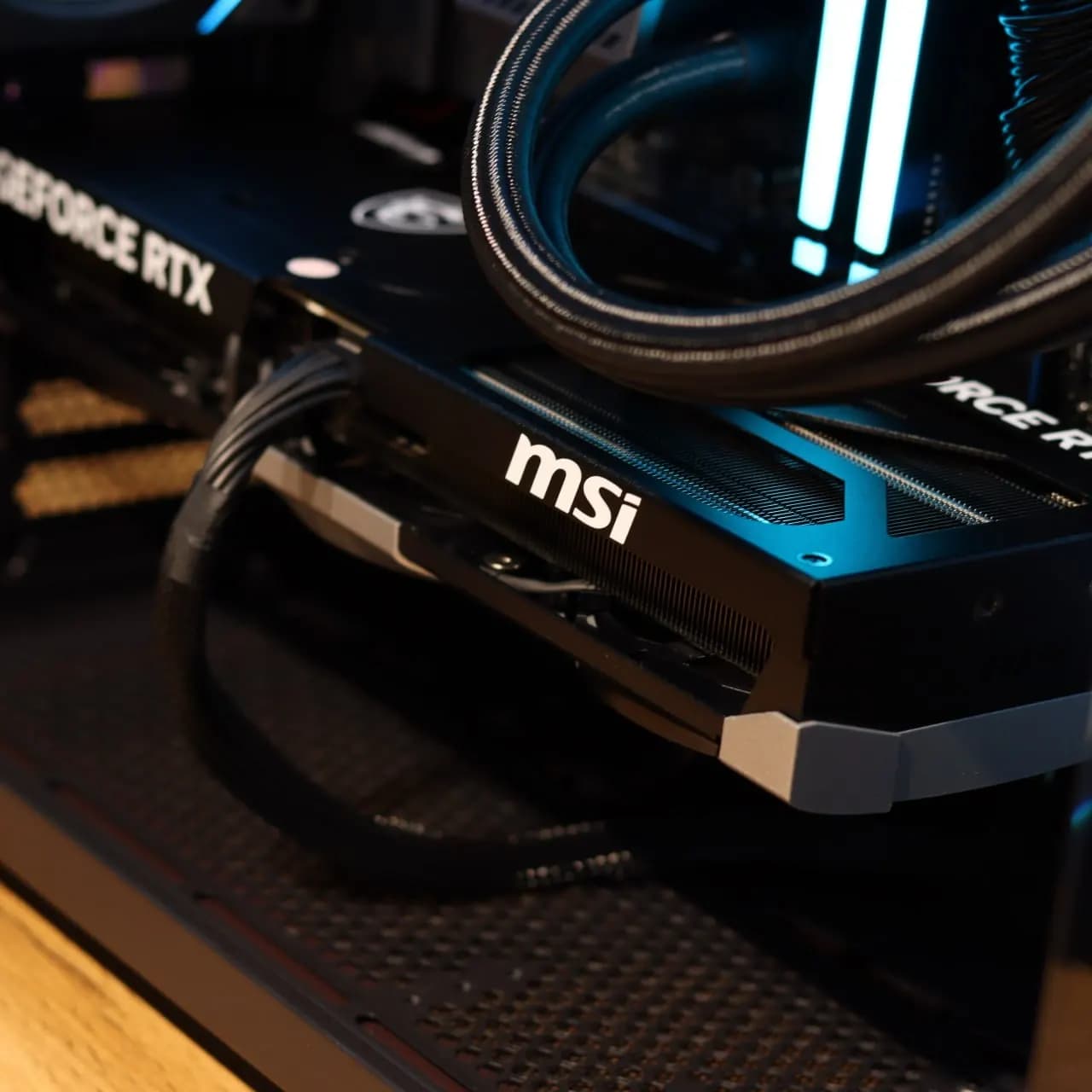 Ryzen 7 7800X3D · MSI RTX 5070 Ti